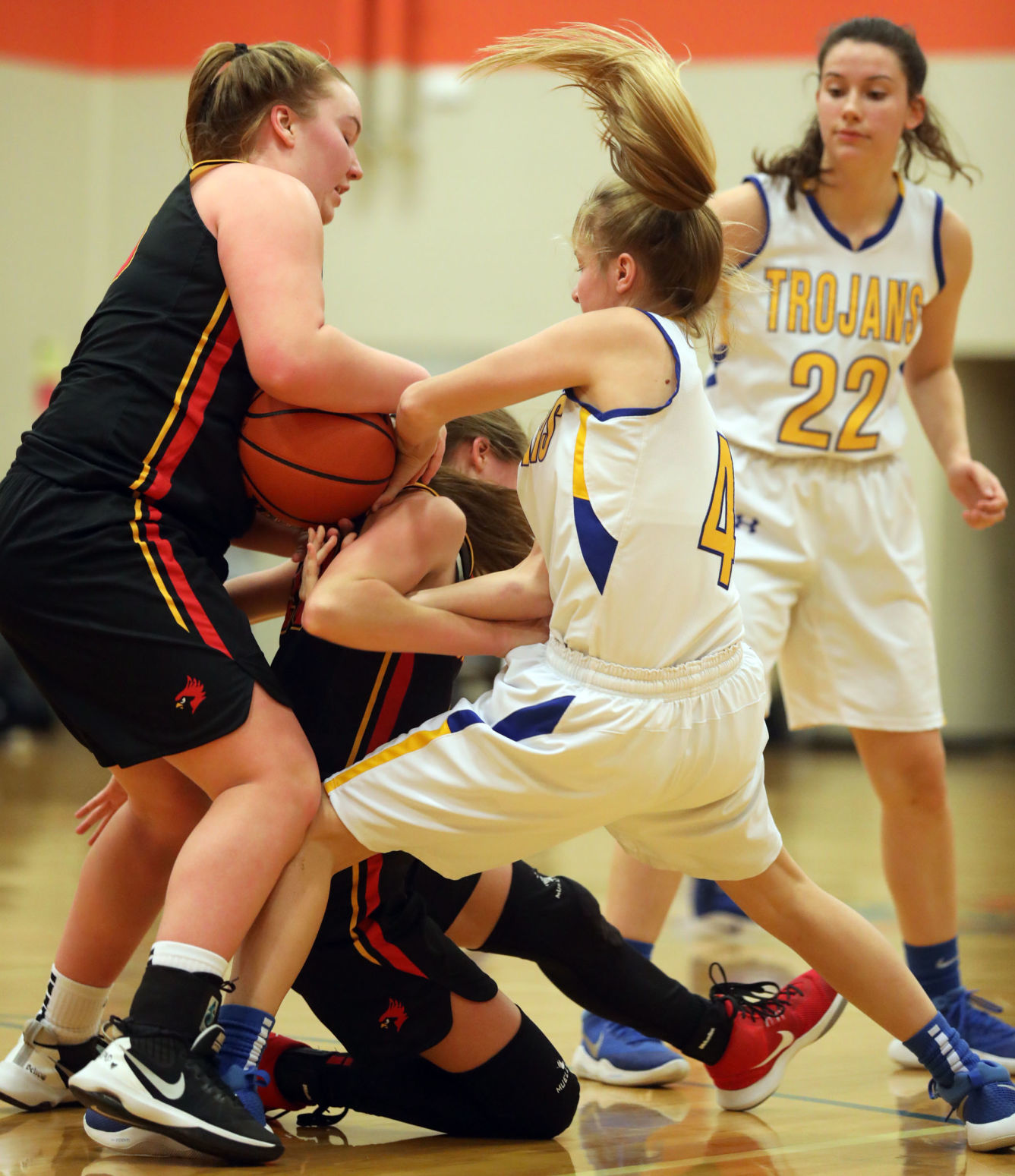 Warrensburg Latham vs Maroa Forsyth girls basketball 14 1.2.19.jpg